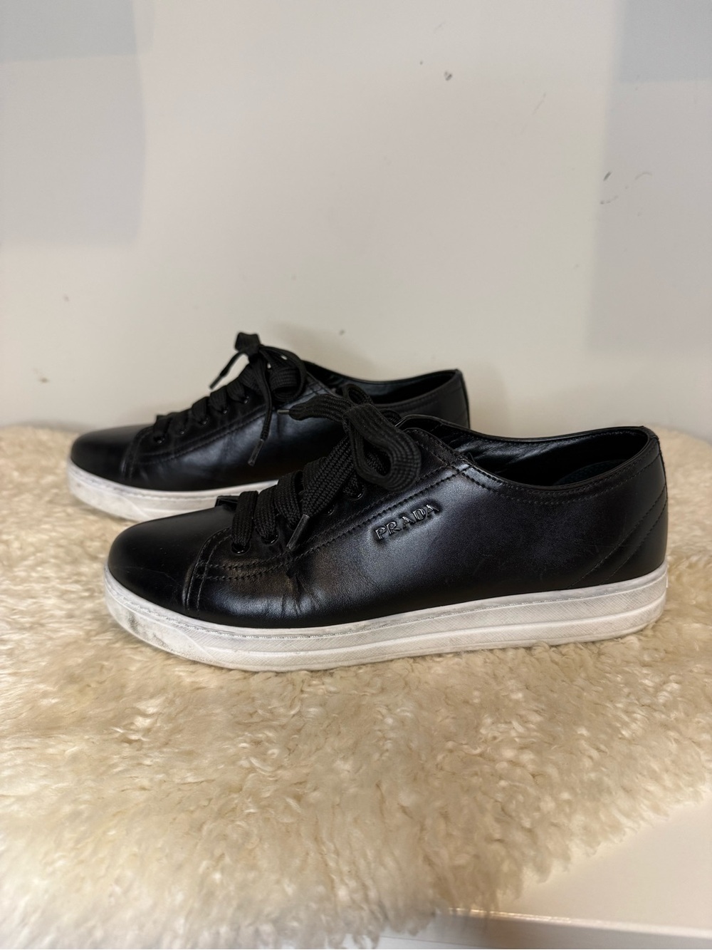 Women’s Prada Black Leather Low-Top Sneakers with White Sole size 38.5 - Picture 2 of 4
